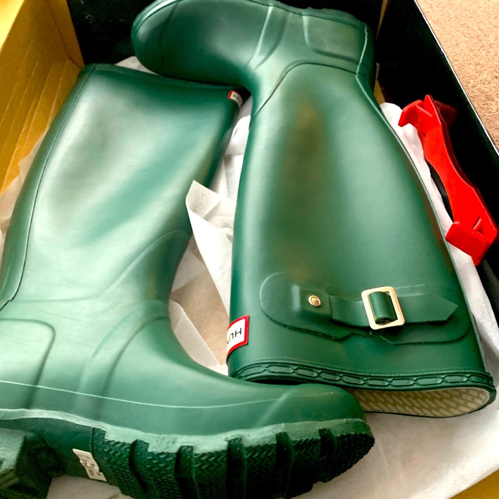 HUNTER rain boots